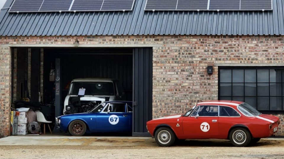 EE04C03E-E39F-4755-A80B-F44A9CC30CC6