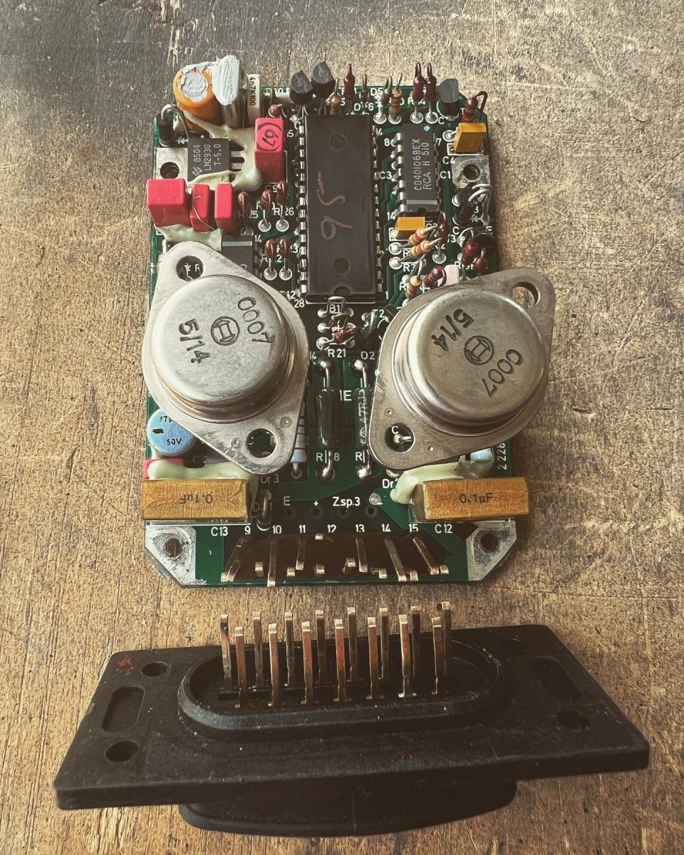 285EC5B7-1222-4C73-85B6-186657A930AC