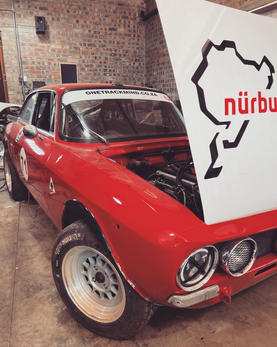 3E111584-97F6-4865-A266-DBD73DFA3468