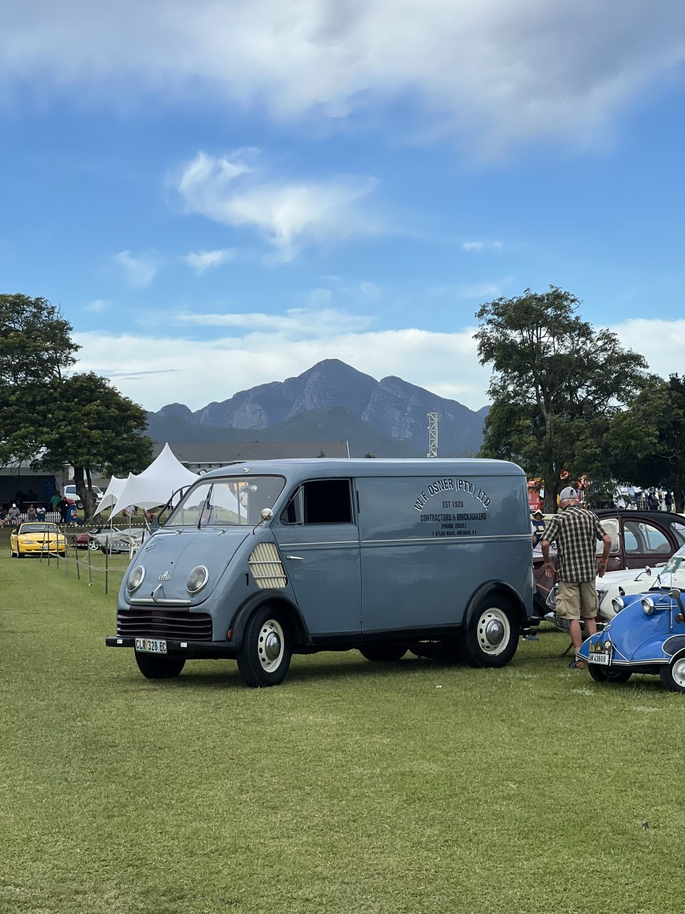 E33732EF-467A-46A7-BAA5-DEE730E39741