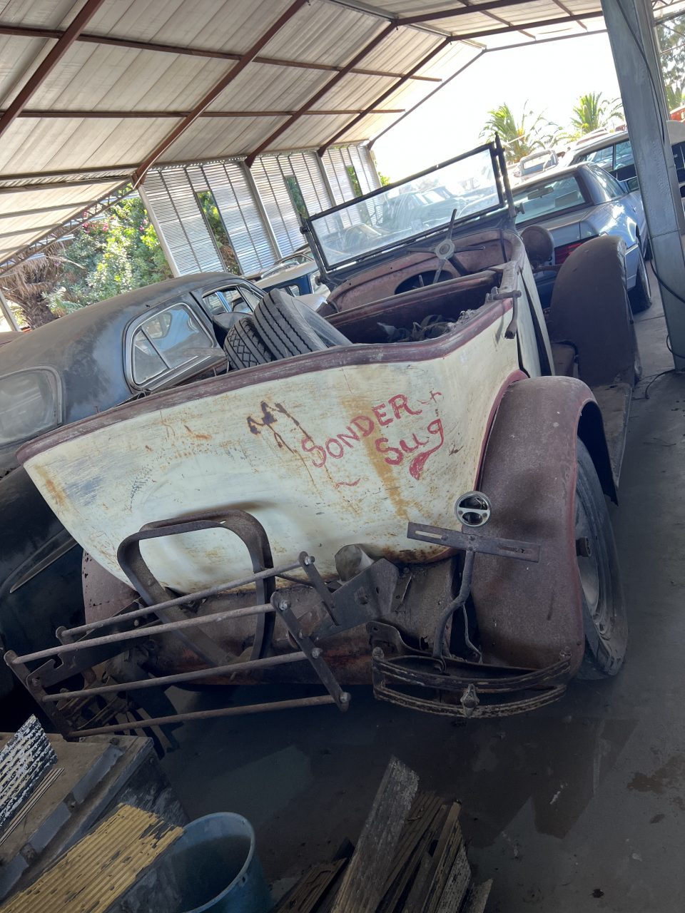 E934CFD9-FC6F-4F20-A921-DFD4AF4B2843