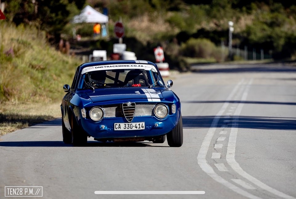 D0B738FB-233C-47B5-AB30-A22310AD24B0