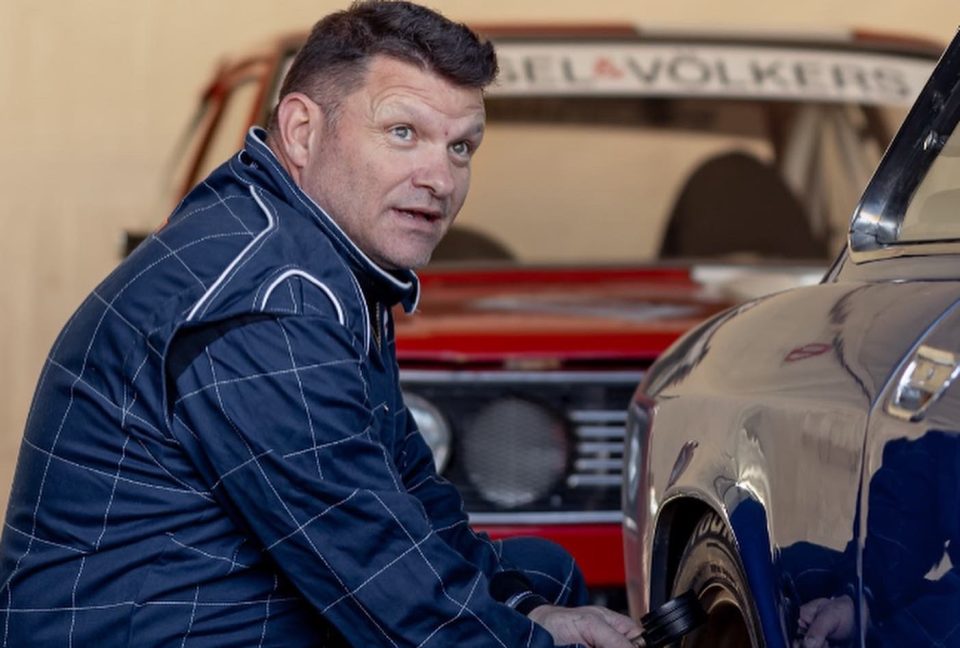 E478FCEF-B696-4493-8CC5-C59303023A4E